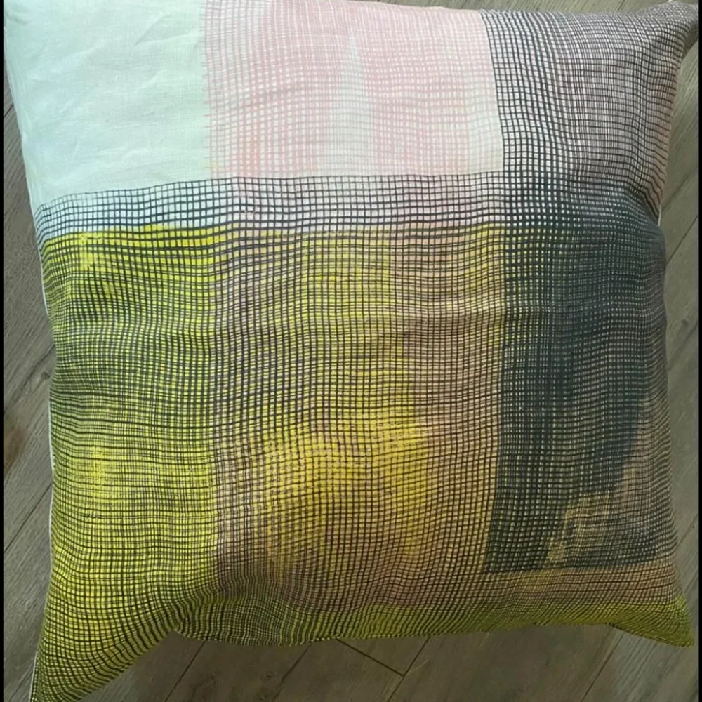 Crate & Barrel Ulrich pillow cover 23”